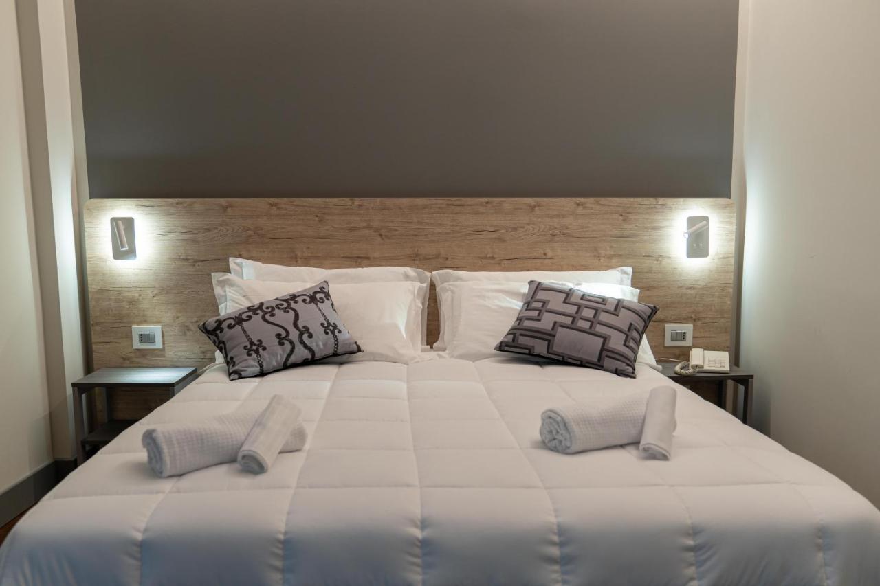 Hotel Ambrosiano Монтекатини-Терме Экстерьер фото